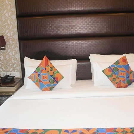 Hotel The Jk Нью-Дели Экстерьер фото