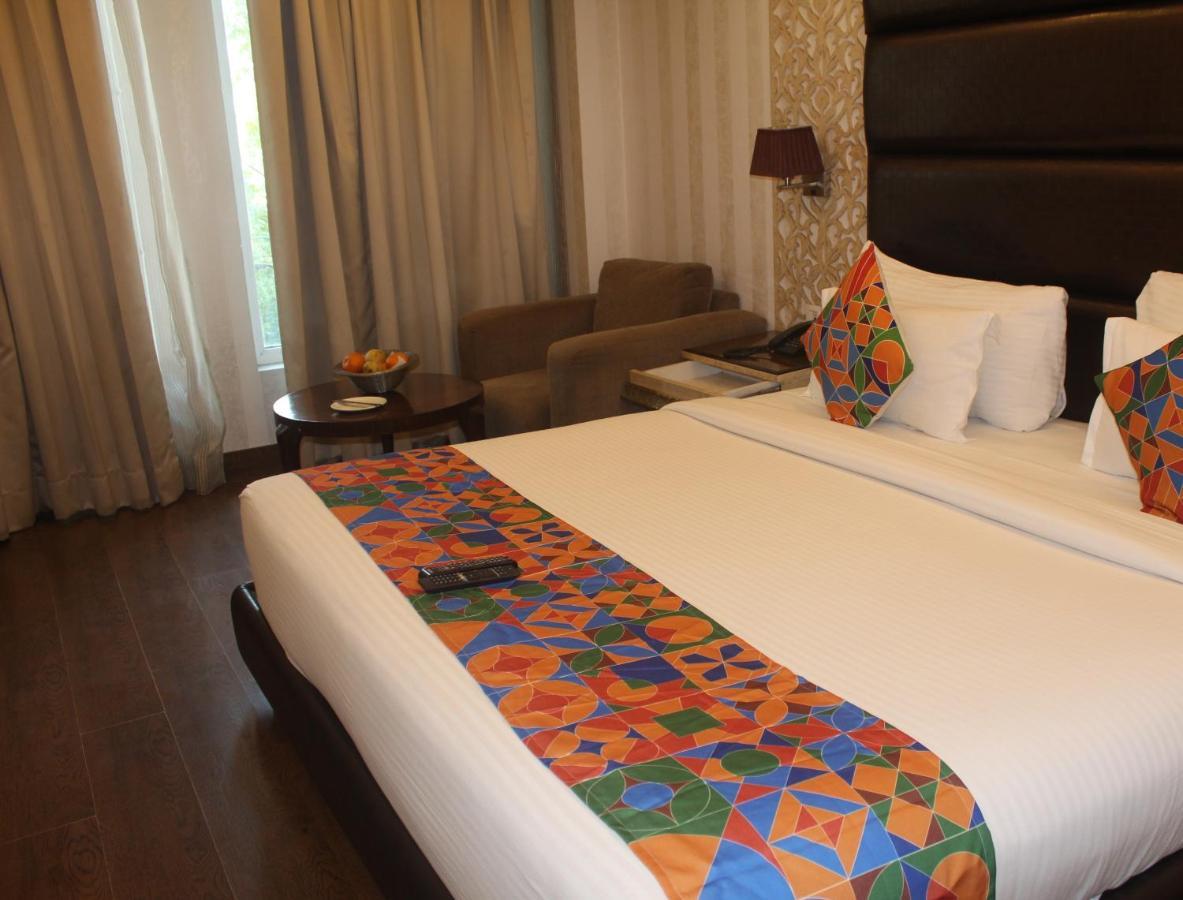 Hotel The Jk Нью-Дели Экстерьер фото
